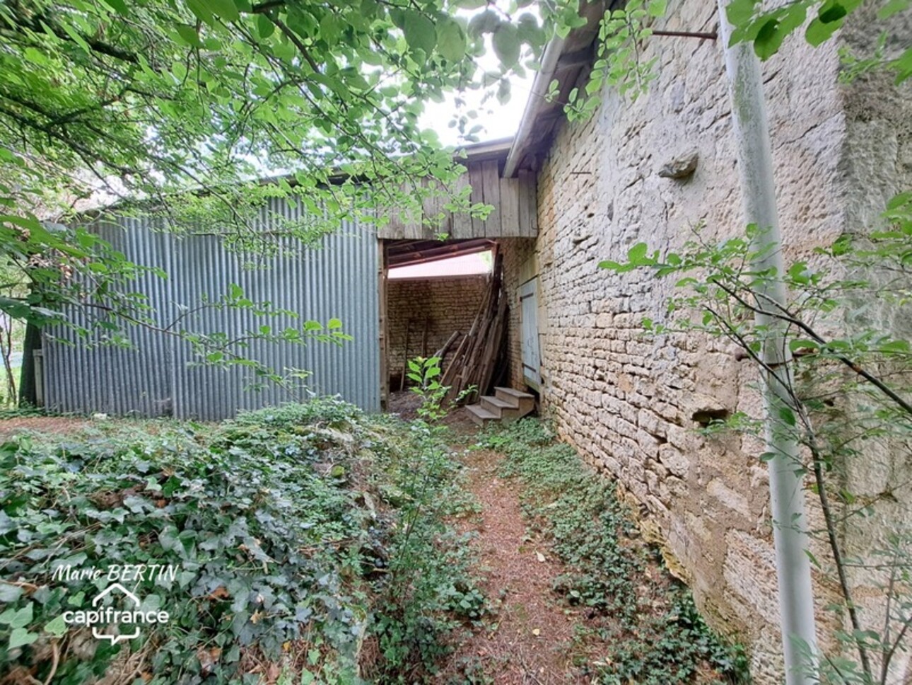 Photos 7 - Tourist - Dpt Deux Sèvres (79), à vendre MONTIGNE maison P1