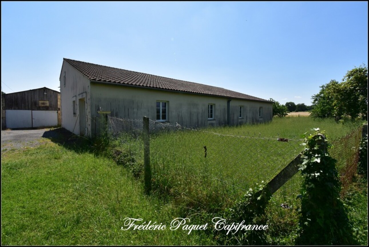 Photos 6 - Tourist - Dpt Charente Maritime (17), à vendre PONS ensemble immobilier 2 maisons, une de 197,32 m² habitable et une à terminer de 391 m² avec dépendances et terrain de 10 974,00 m²