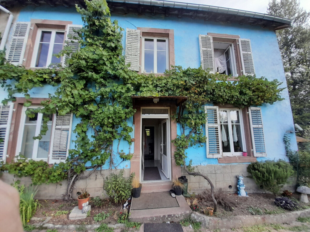 Photos 1 - Touristique - Ferme rénovée, sur 50 ares avec rivière