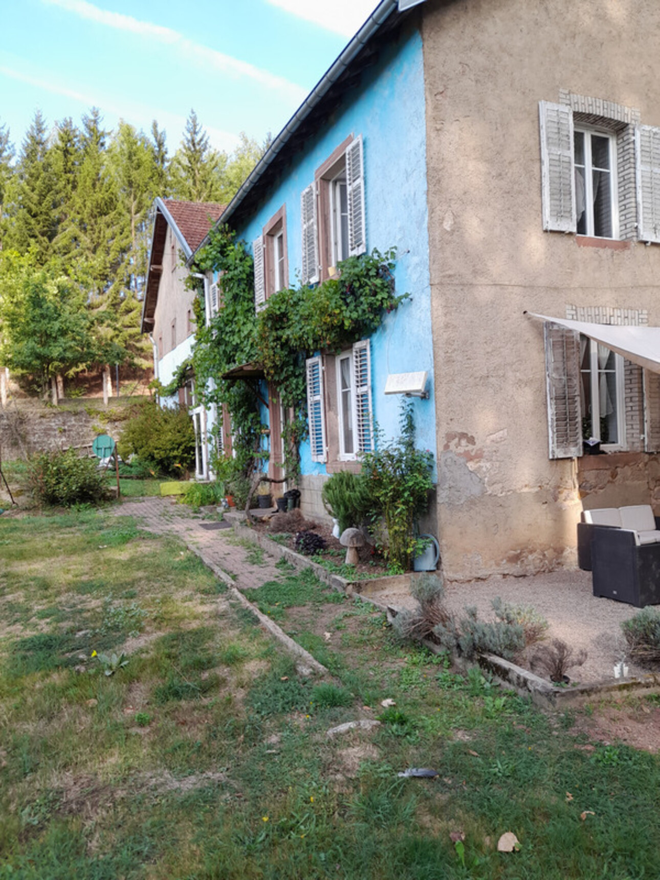 Photos 8 - Touristique - Ferme rénovée, sur 50 ares avec rivière