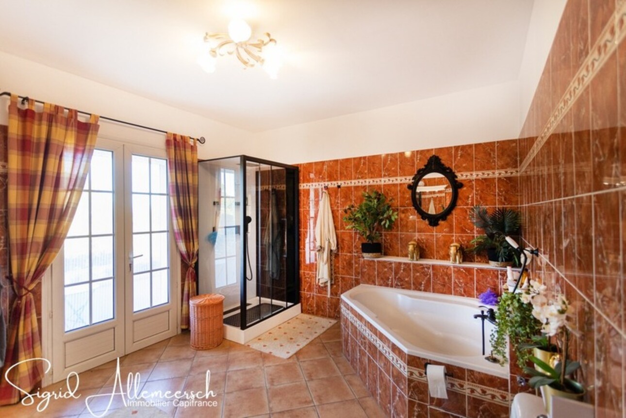 Photos 14 - Prestigious - AUDE, 10 min Carcassonne, near a village in the AUDE, in a residential area, come and discover this