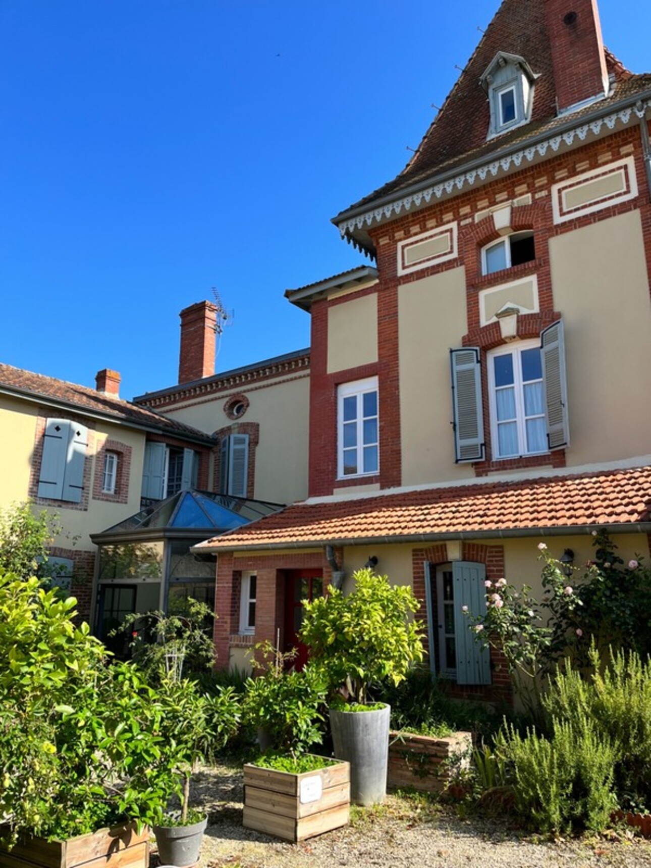 Photos 6 - Prestigious - Dpt Gers (32), ELEGANT MAISON DE MAITRE XIX, with independent gite, caretaker's house with garden, g