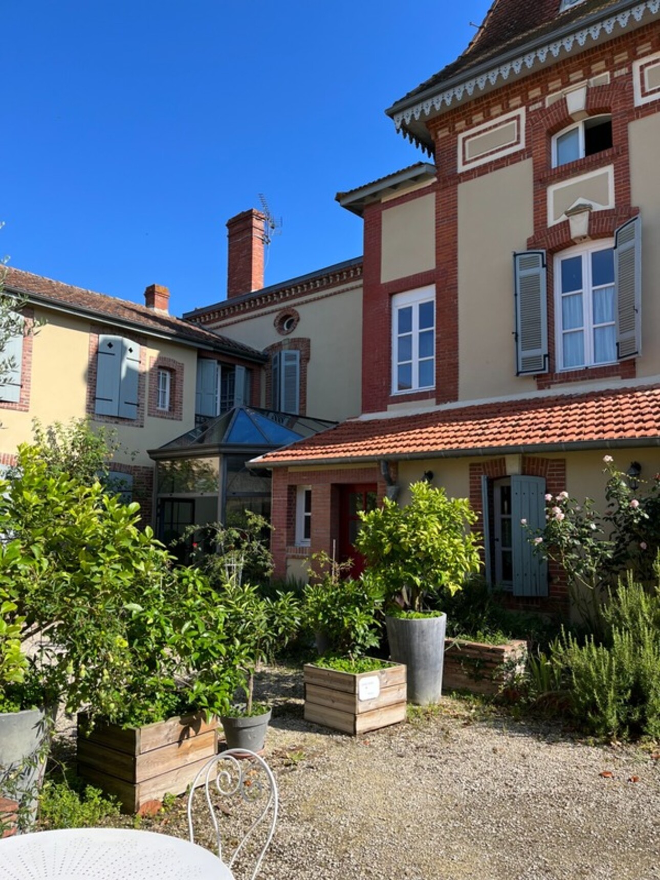 Photos 9 - Prestige - Dpt Gers(32), ELEGANTE MAISON DE MAITRE XIX, avec gite indépendant, maison de gardien avec jardin, garage, piscine, sur les Chemins de St jacques