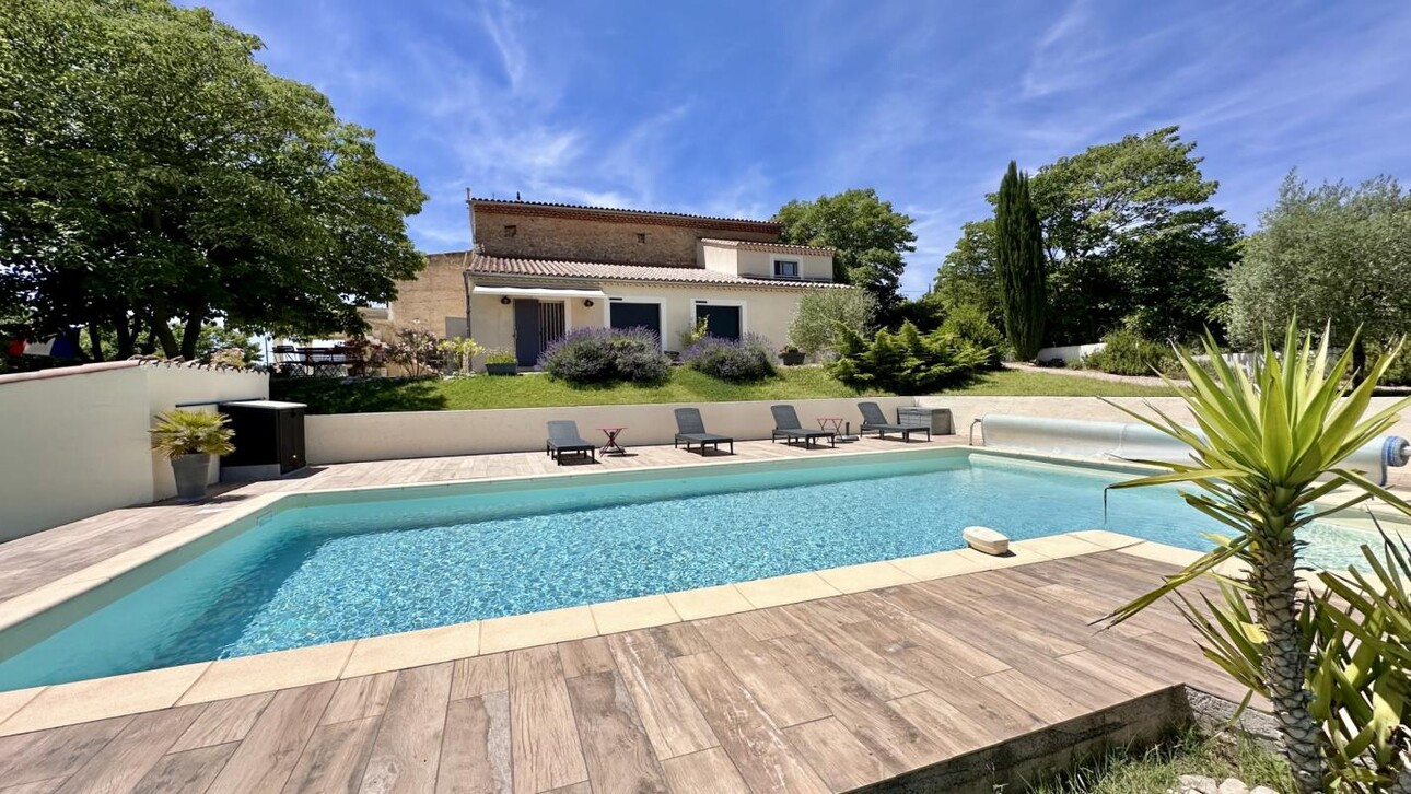 Photos 11 - Prestigious - EN EXCLUSIVITÉ A Mormoiron, une propriété avec vue dans la n