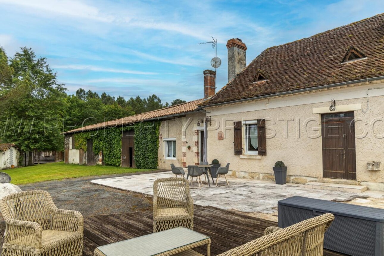 Photos 10 - Prestigious - DORDOGNE PROPRIETE 31 HA ETANG CHALETS