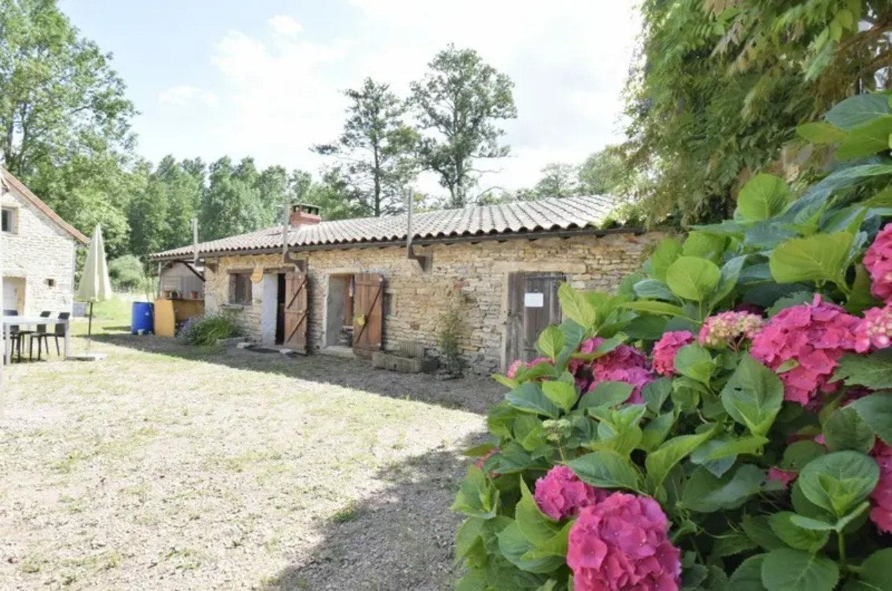 Photos 3 - Prestige - ANCIEN MOULIN RESTAURÉ SUR 2,5 HECTARES