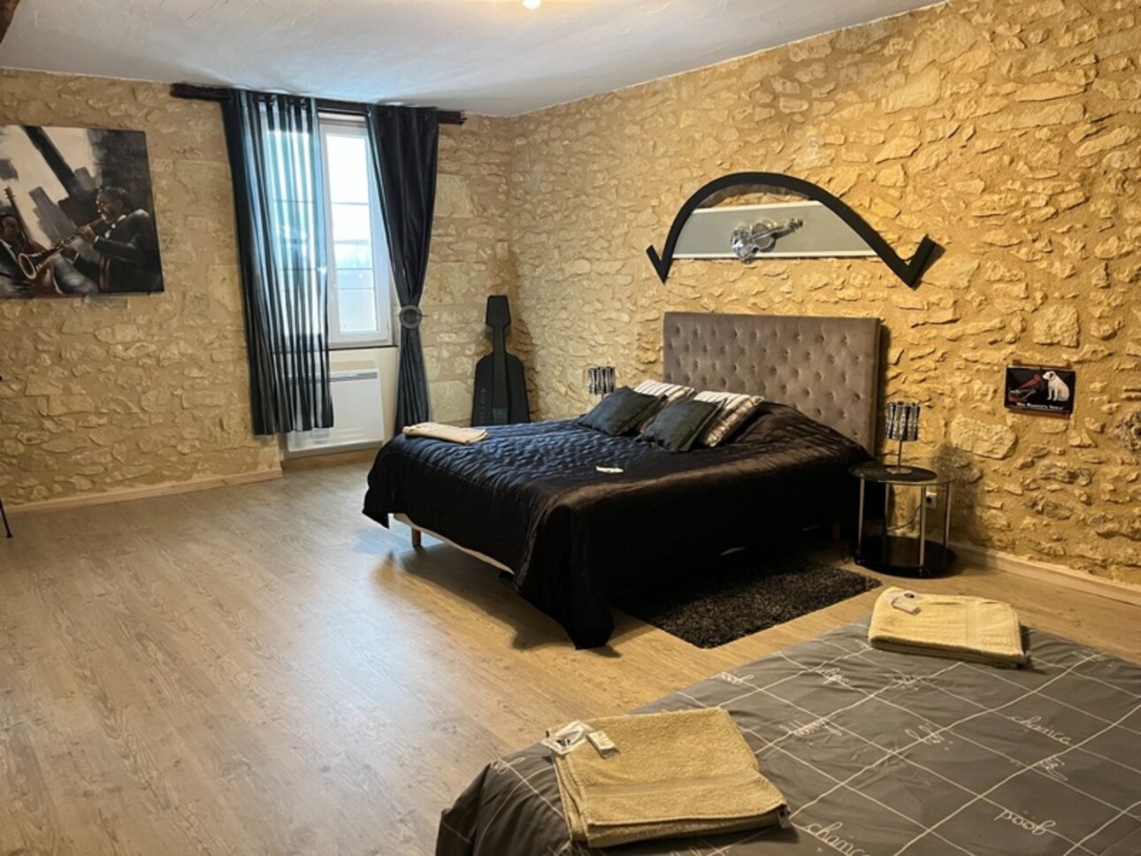 Photos 16 - Équestre - Dpt Gers (32), à vendre VIC FEZENSAC proche: ELEGANTE PROPRIETE GASCONNE sans travaux piscine 5HA,- gîtes- chambres d'hôtes - évènementiels