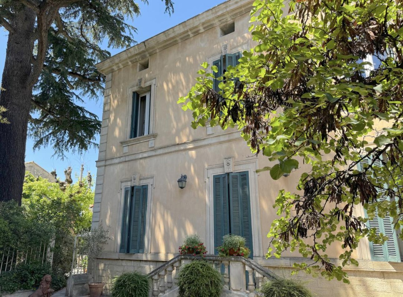 Photos 1 - Prestigious - A CARPENTRAS, UNE MAISON DE MAÎTRE AVEC JARDIN ET PISCINE