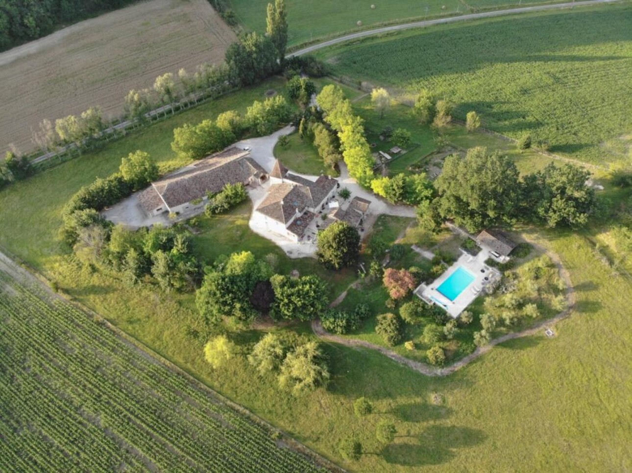 Photos 1 - Prestigious - Farm with outbuildings