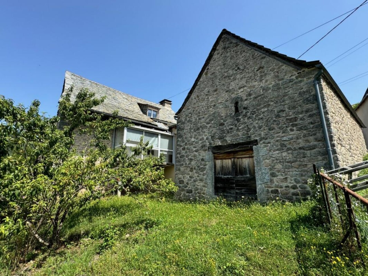 Photos 2 - Tourist - Farm with outbuildings