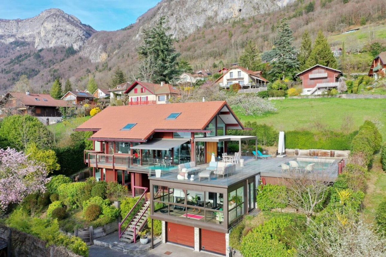 Photos 1 - Prestigious - Villa d'architecte à Veyrier du Lac avec vue sur lac