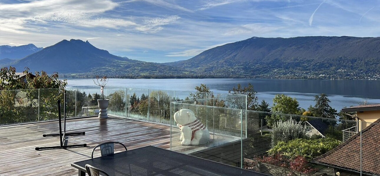 Photos 2 - Prestigious - Villa d'architecte à Veyrier du Lac avec vue sur lac