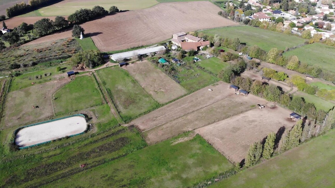 Photos 2 - Equestrian - Ecurie de propriétaire avec maison et gites sur 5 Ha - Secteu