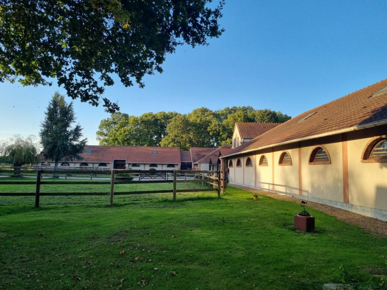 Photos 5 - Equestrian - Haras de sport sur 23 ha entre Rouen et Beauvais