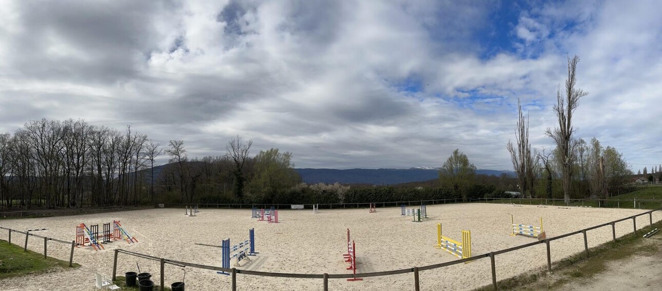 Photos 4 - Equestrian - Superbe Centre Équestre à Vendre - 25 Minutes de Genève - Ba