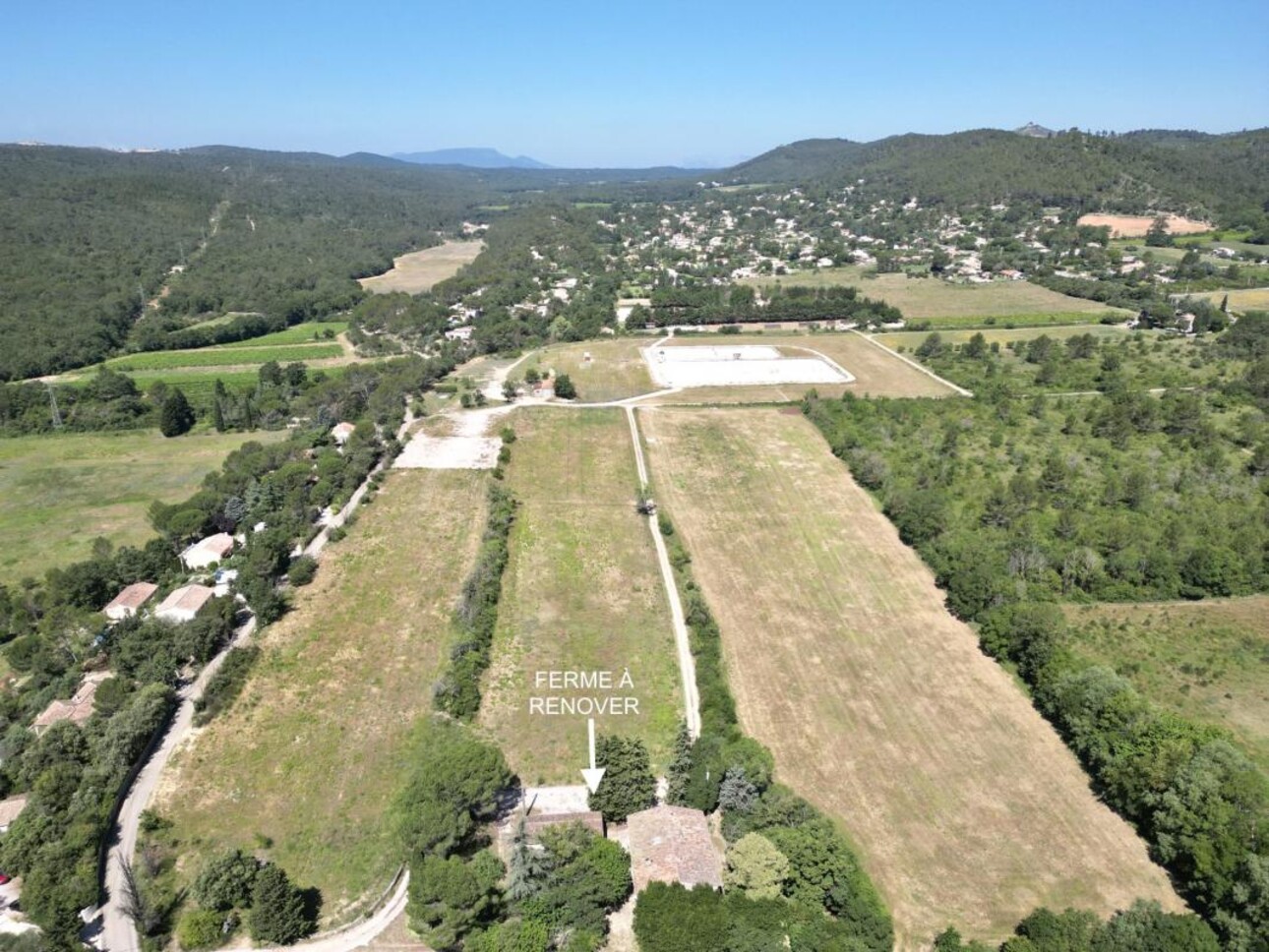 Photos 15 - Equestrian - Mas, écuries et dépendances sur 15 hectares - Brignoles (83)