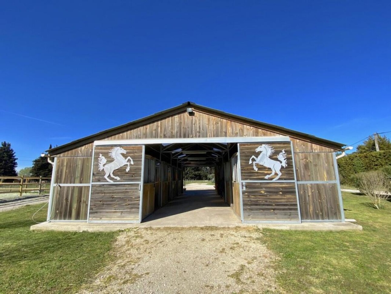 Photos 5 - Equestrian - Propriété équestre sur 13 578 m² aux portes de Nîmes (30)