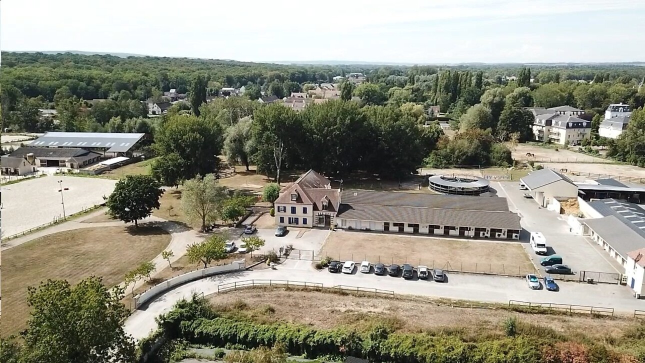 Photos 1 - Equestrian - Domaine équestre sur 2 ha secteur Chantilly (60)