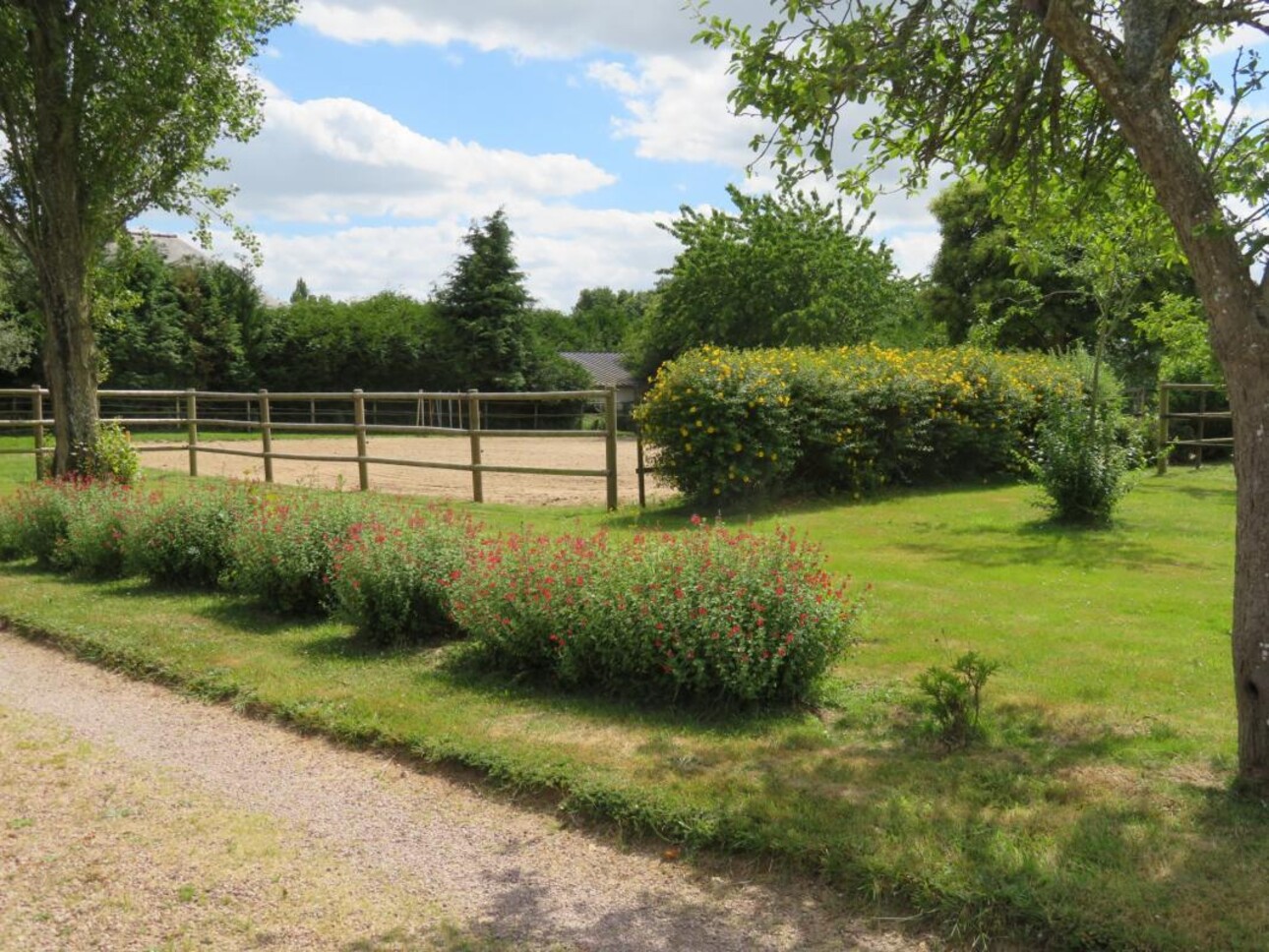 Photos 2 - Equestrian - PROPRIÉTÉ ÉQUESTRE SUR 2 HA - SECTEUR DE RENNES OUEST (35)