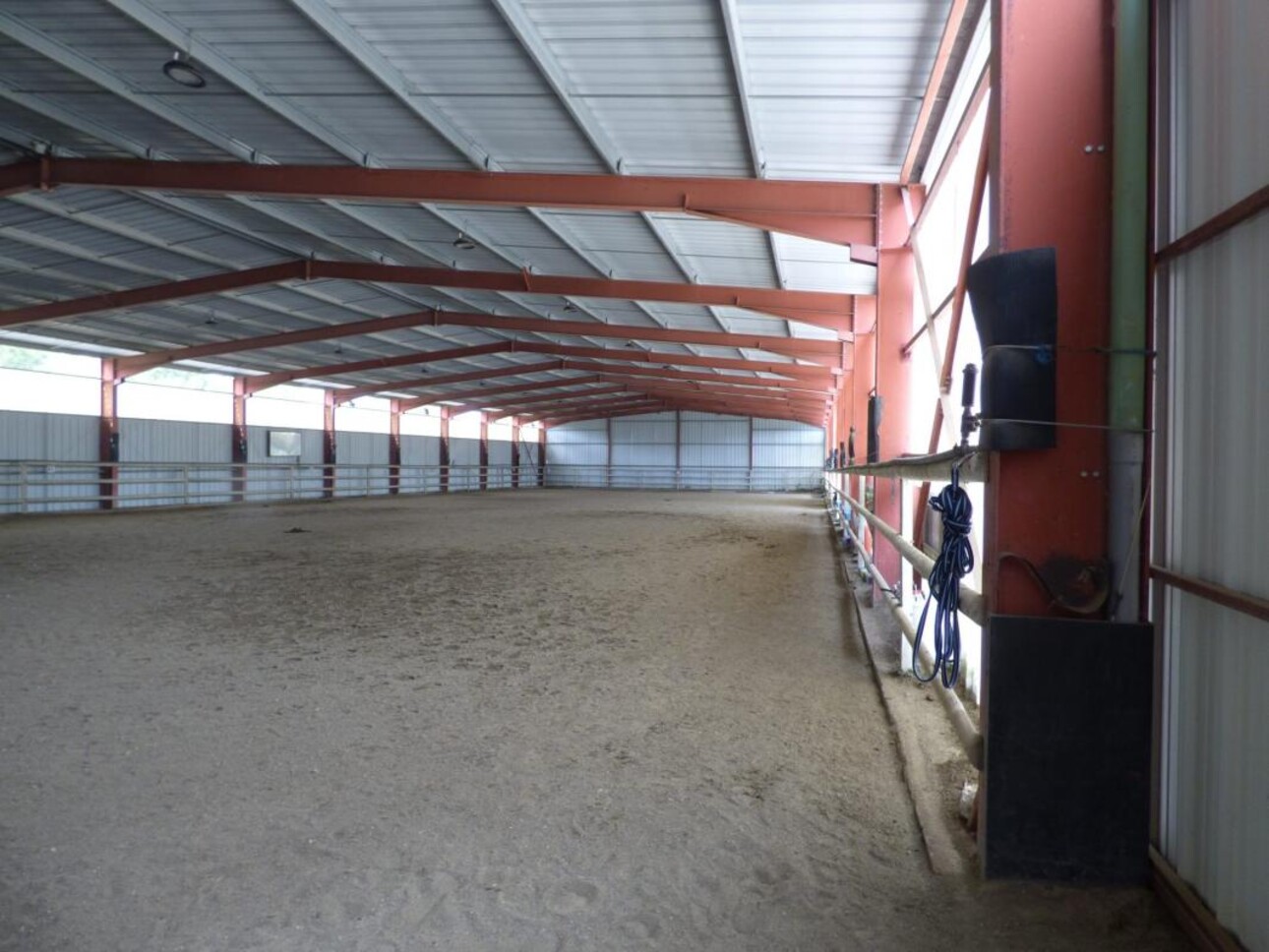 Photos 4 - Equestrian - Centre équestre en activité sur 21 ha