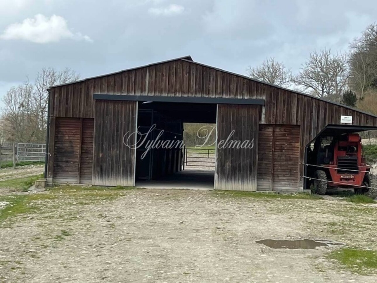 Photos 18 - Équestre - Château du XIX° restauré sur un domaine de 25 hectares