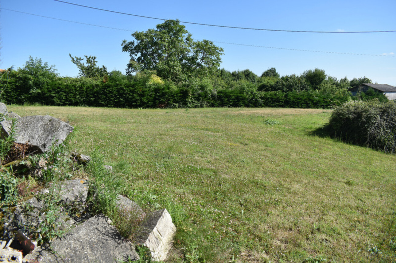 Photos 2 - Land - Dpt Deux Sèvres (79), à vendre COURLAY terrain constructible en parti