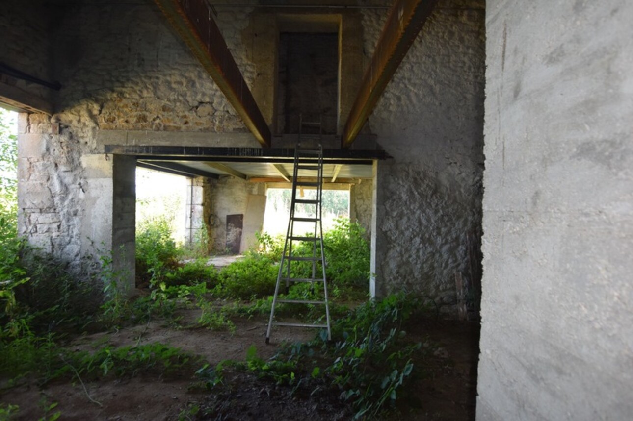 Photos 10 - Touristique - AUXY, grange à rénover, sans vis-à-vis sur 763 m2 de terrain