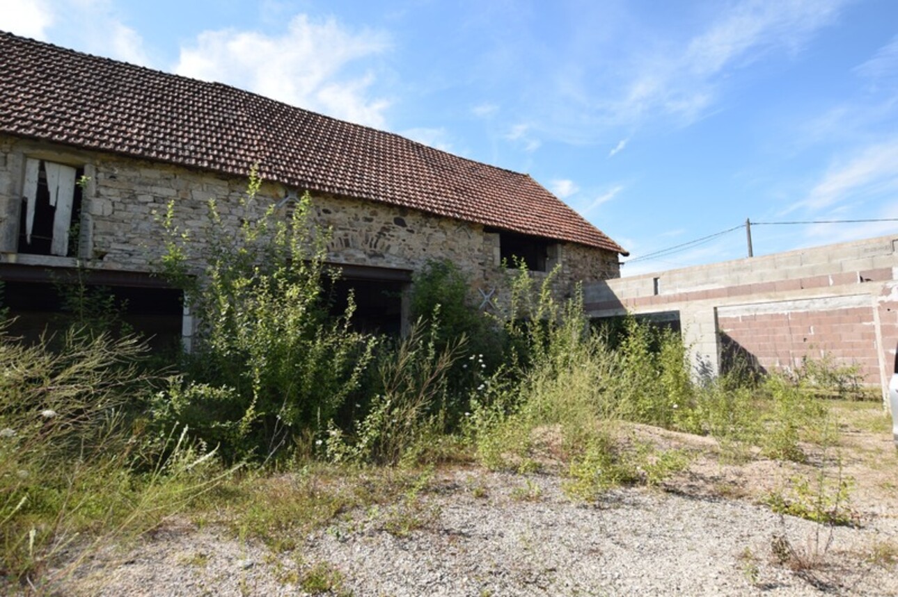 Photos 13 - Touristique - AUXY, grange à rénover, sans vis-à-vis sur 763 m2 de terrain