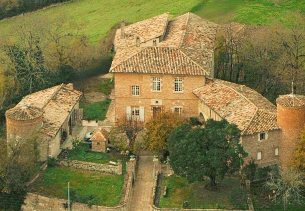 Photos 1 - Prestigious - Dpt TARN et GARONNE (82), for sale small family castle in TOULOUSE 1 hour, OLD LORD'S RESIDENCE domi