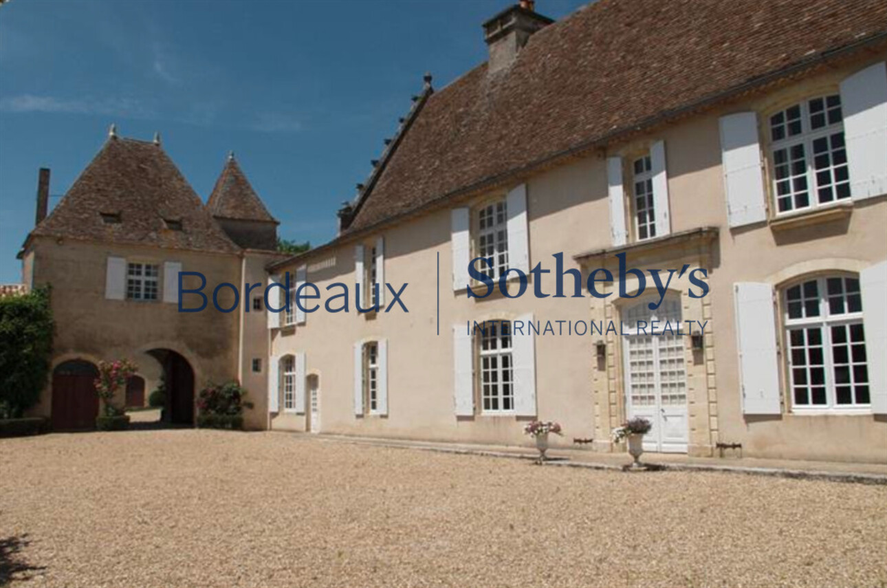 Photos 6 - Prestigious - SAINT EMILION - MAGNIFICENT HISTORIC ESTATE - CHÂTEAU, OUTBUILDINGS - 112 HECTARES