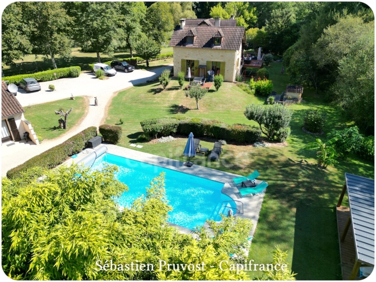 Photos 3 - Prestige - Dpt Dordogne (24), à vendre PROCHE MONTIGNAC (24) Propriete P14 de 322 m² - Terrain 14 080 m² - 4 Gîtes - étang et piscine