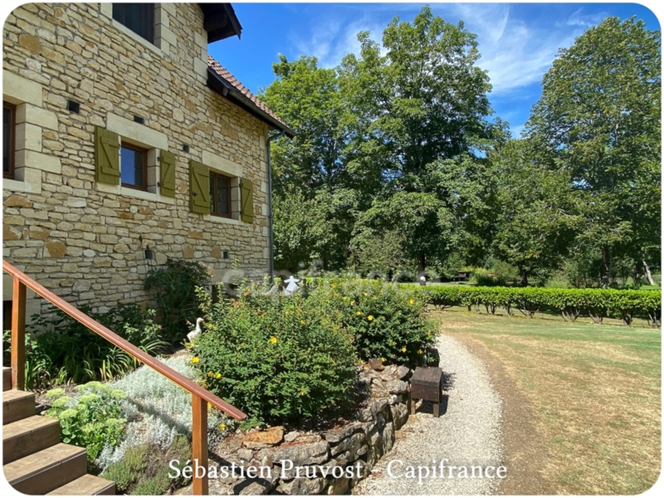 Photos 22 - Prestige - Dpt Dordogne (24), à vendre PROCHE MONTIGNAC (24) Propriete P14 de 322 m² - Terrain 14 080 m² - 4 Gîtes - étang et piscine