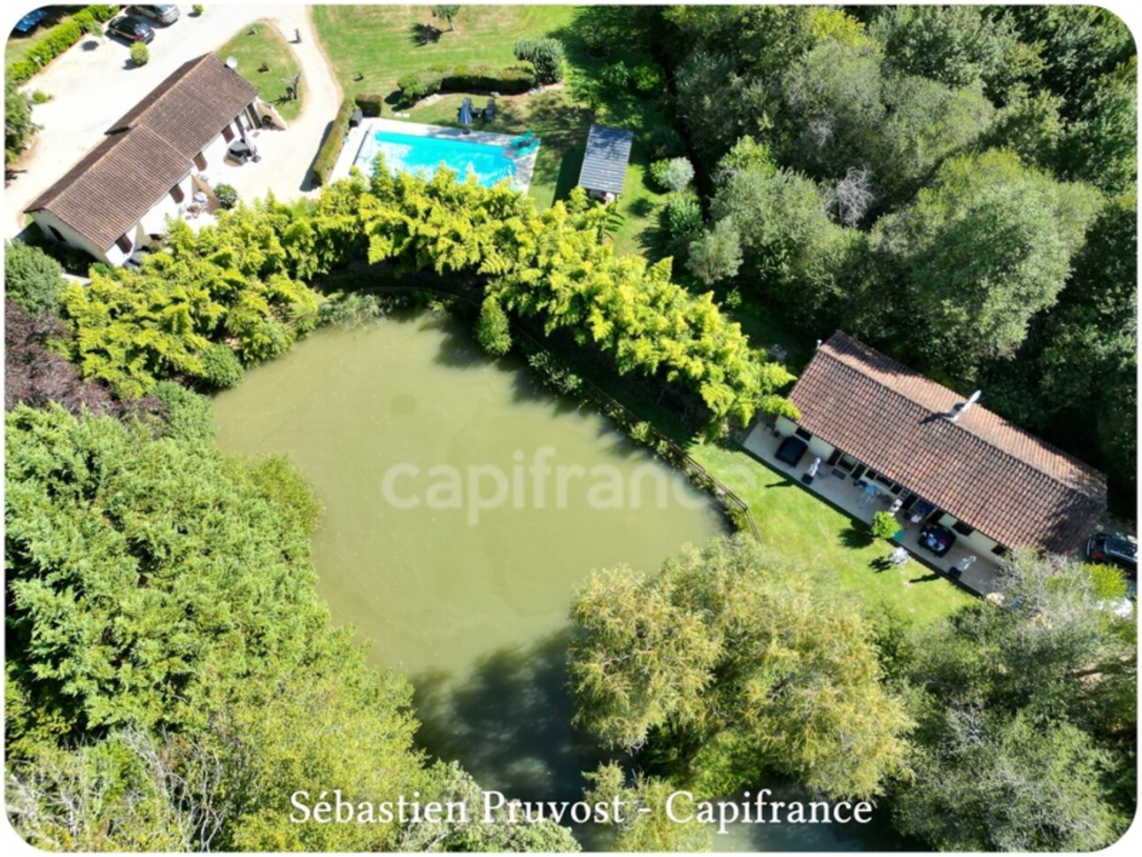 Photos 25 - Prestige - Dpt Dordogne (24), à vendre PROCHE MONTIGNAC (24) Propriete P14 de 322 m² - Terrain 14 080 m² - 4 Gîtes - étang et piscine