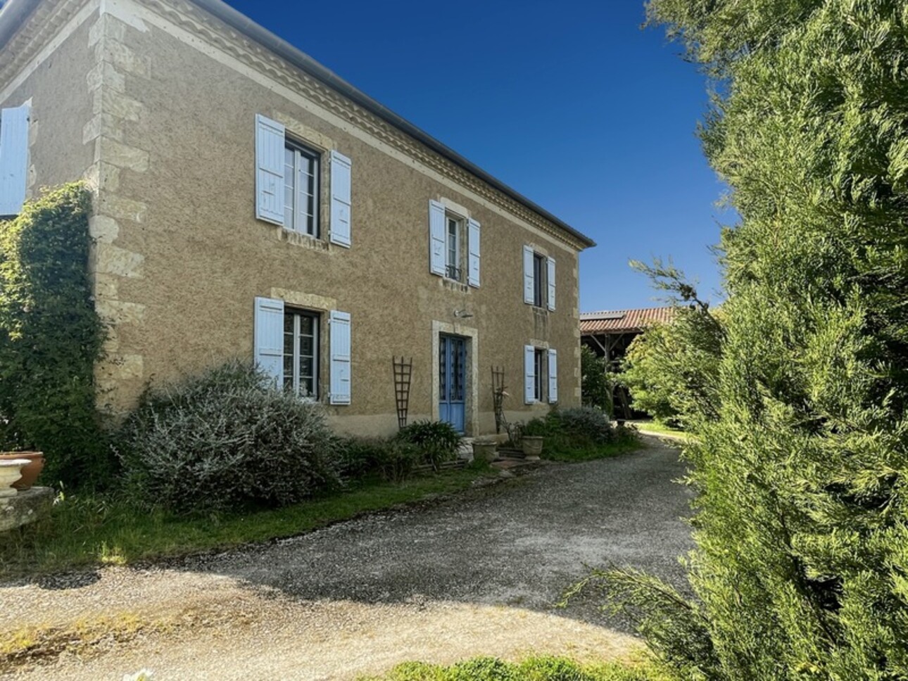 Photos 6 - Prestige - Dpt Gers (32), à vendre AUCH 20min, authentique PROPRIETE GASCONNE composée d'une MAISON de MAITRE, d'un gite independant, dépendances, piscine, 1.5ha clos et paysagé , SANS VIS A VIS, au CALME, proche de FLEURANCE et LECTOURE