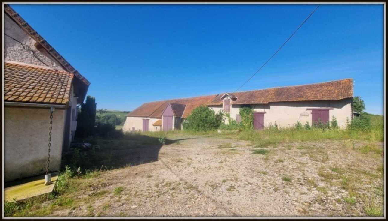 Photos 7 - Tourist - Dpt Allier (03), for sale near LAPALISSE property comprising two houses, outbuildings, and 18 hectar