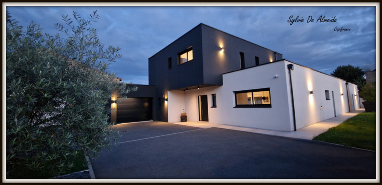 Photos 3 - Prestigious - Property Contemporary Architect House 240m² swimming pool for sale 8 rooms MACON (71)