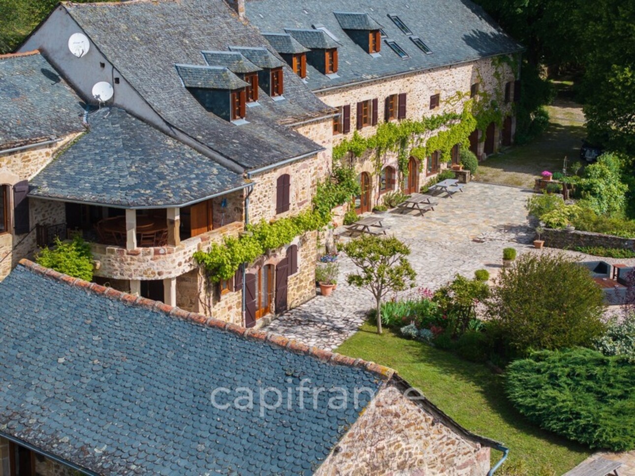 Photos 1 - Prestigious - Vast property with magnificent view of Najac, 15 bedrooms, swimming pool, tennis