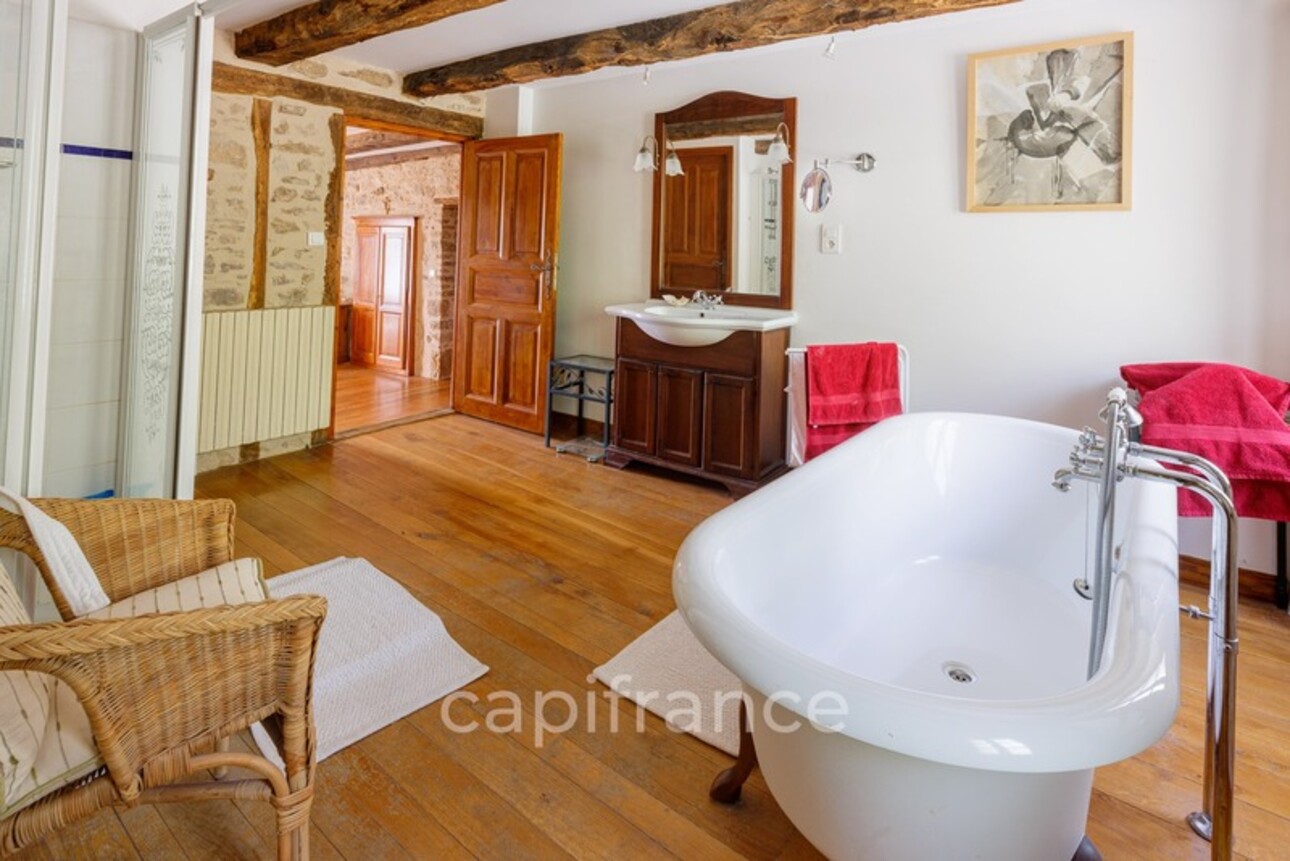 Photos 16 - Prestigious - Vast property with magnificent view of Najac, 15 bedrooms, swimming pool, tennis