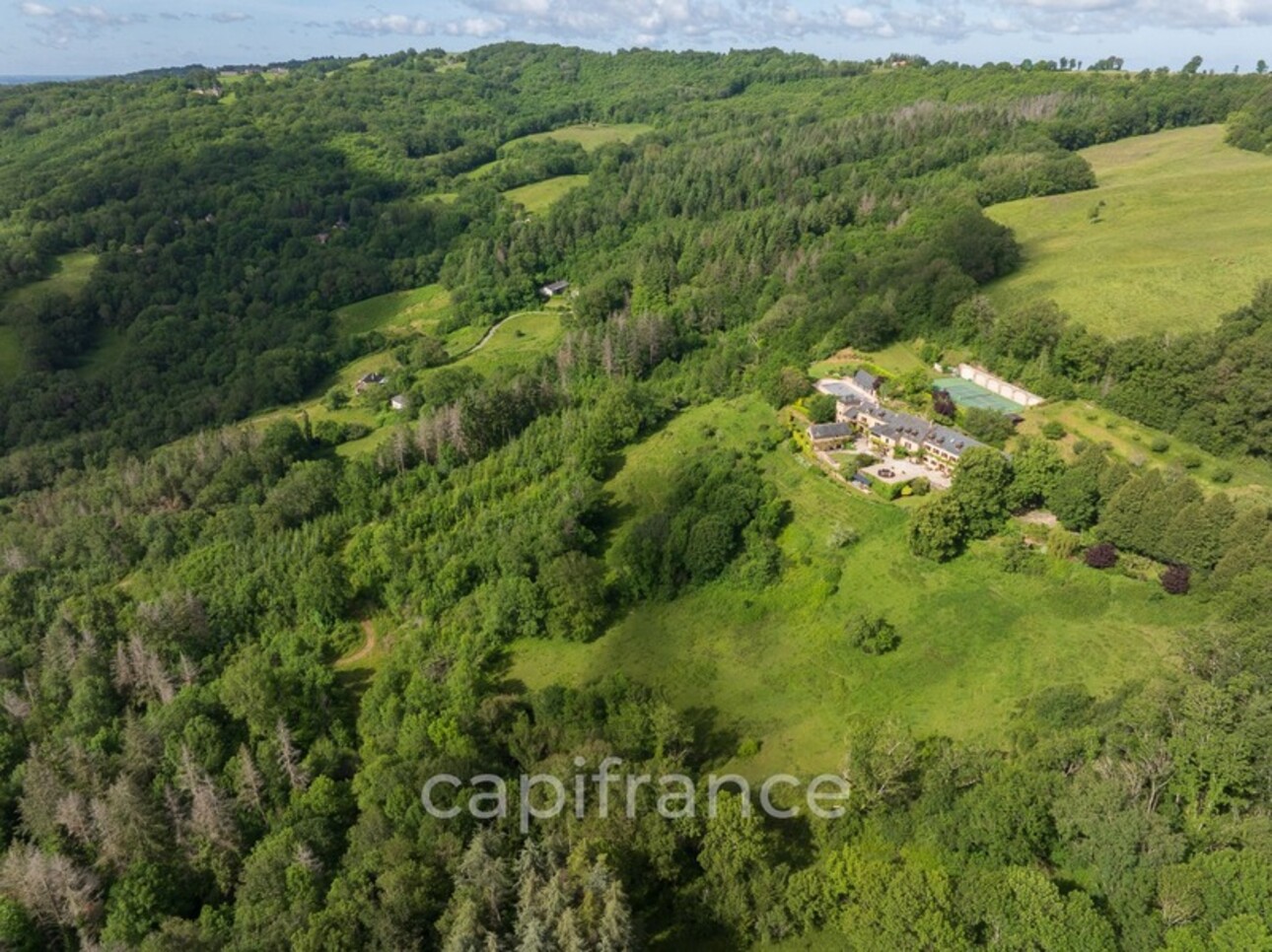 Photos 30 - Prestigious - Vast property with magnificent view of Najac, 15 bedrooms, swimming pool, tennis