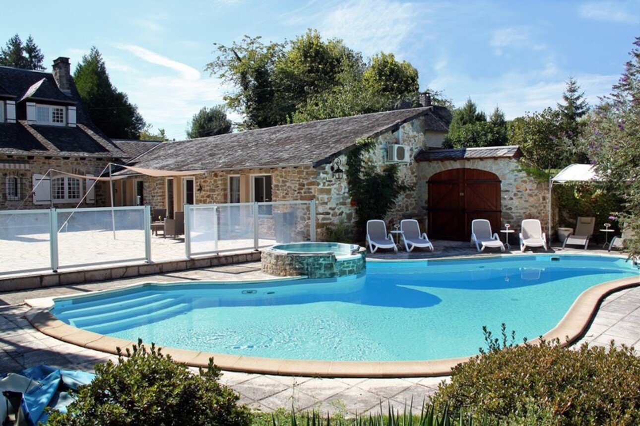 Photos 24 - Tourist - Proche de Brive la Gaillarde - Manoir P12 de 435 m² avec maison d'amis/gite