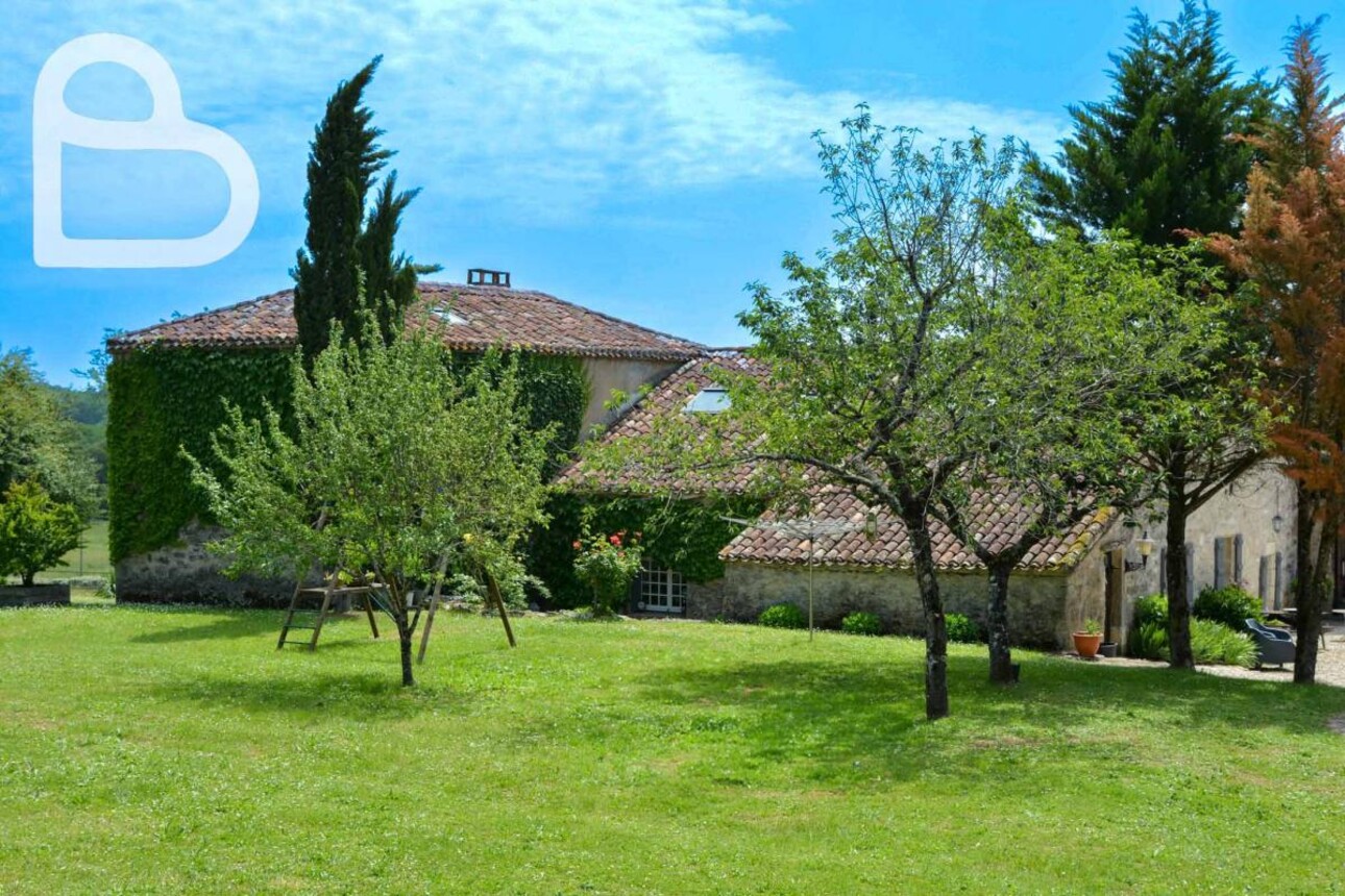 Photos 3 - Equestrian - Quercy farm with 7ha of meadows with pool and horse boxes