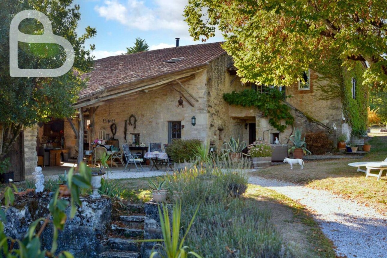 Photos 10 - Equestrian - Quercy farm with 7ha of meadows with pool and horse boxes