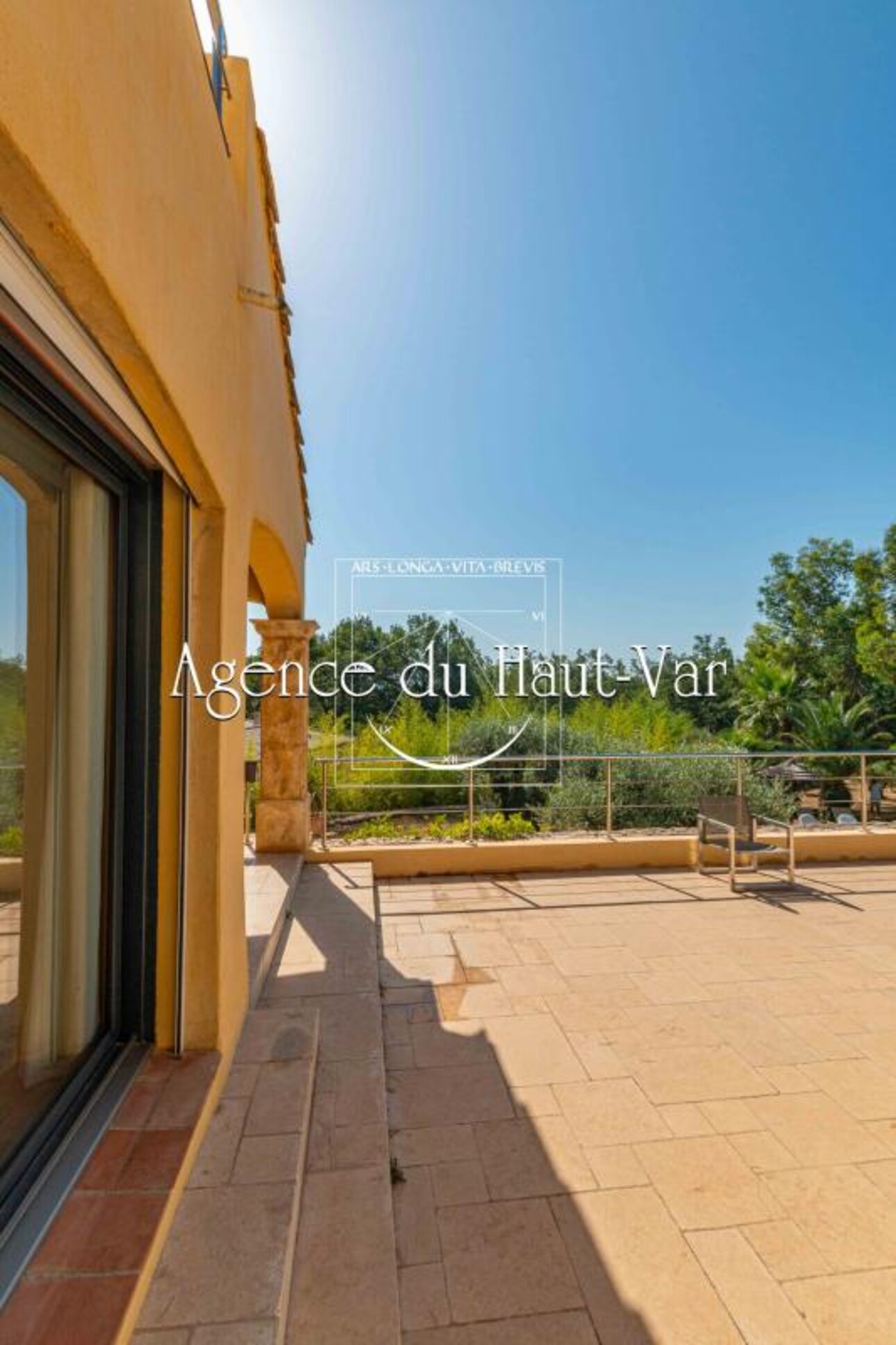 Photos 8 - Prestige - Superbe villa moderne, 4 chambres, 3300m2 de terrain