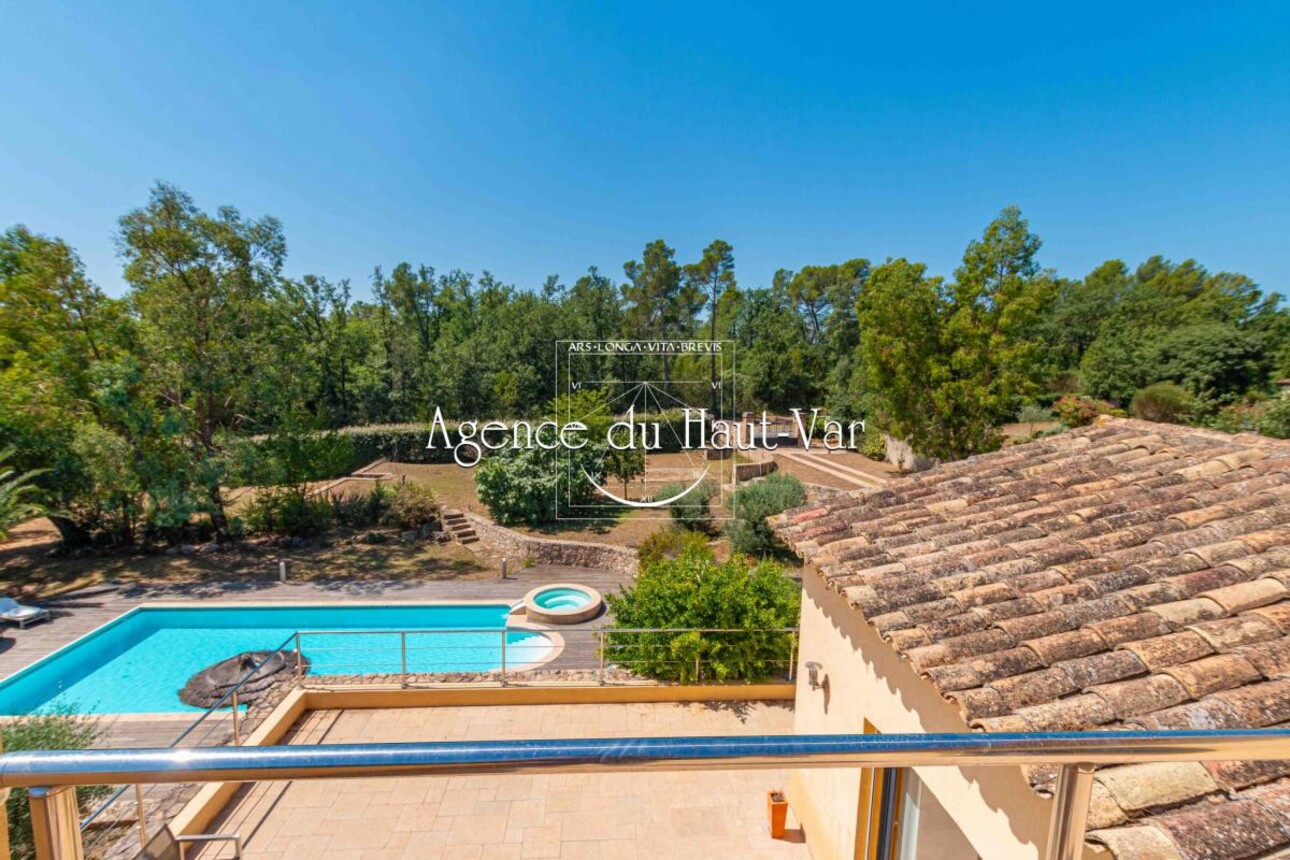 Photos 27 - Prestigious - Superb modern villa, 4 bedrooms, 3300m2 of land