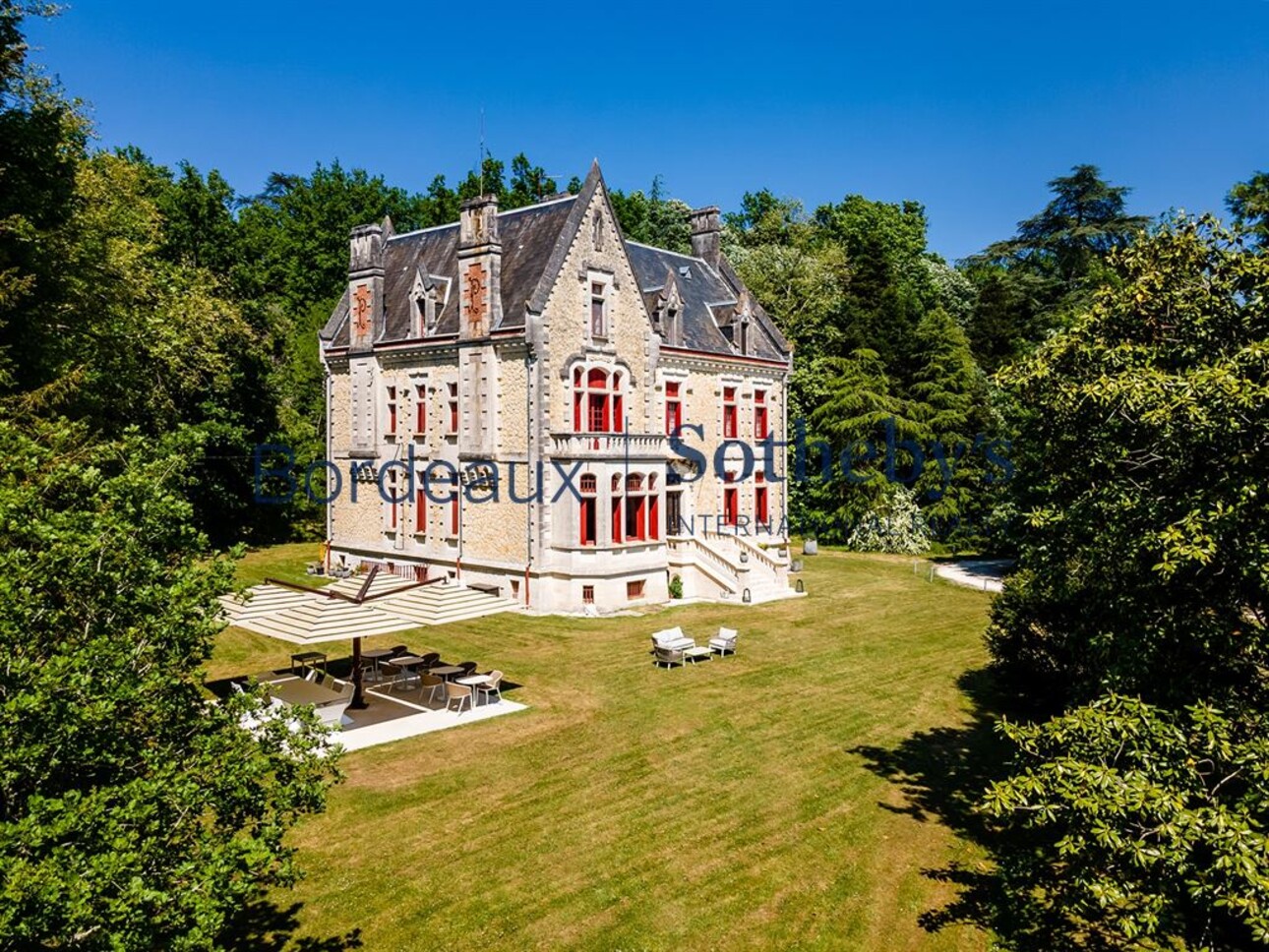 Photos 6 - Prestigious - 1H FROM BORDEAUX - STUNNING VICTORIAN STYLE CASTLE XIX° - 9 BEDROOMS - 8HA PARK - PERFECT CONDITION