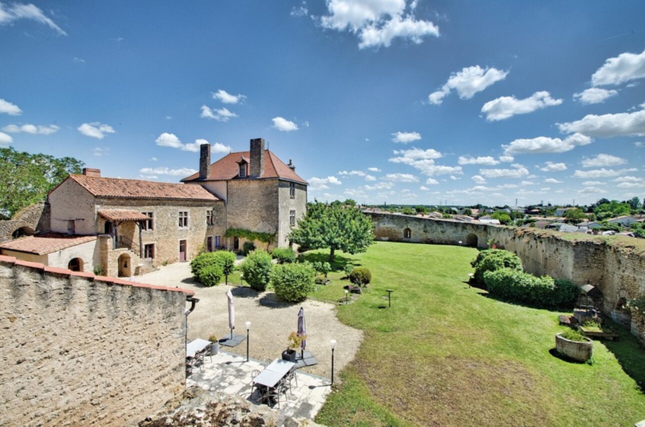 Photos 6 - Prestigious - Dpt Deux Sèvres (79), for sale AIRVAULT property P14 of 490 m² - Land of 4,694.00 m²