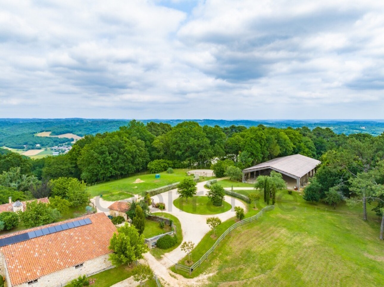 Photos 4 - Équestre - Dpt Dordogne (24), à vendre proche de MONPAZIER magnifique propriété équestre