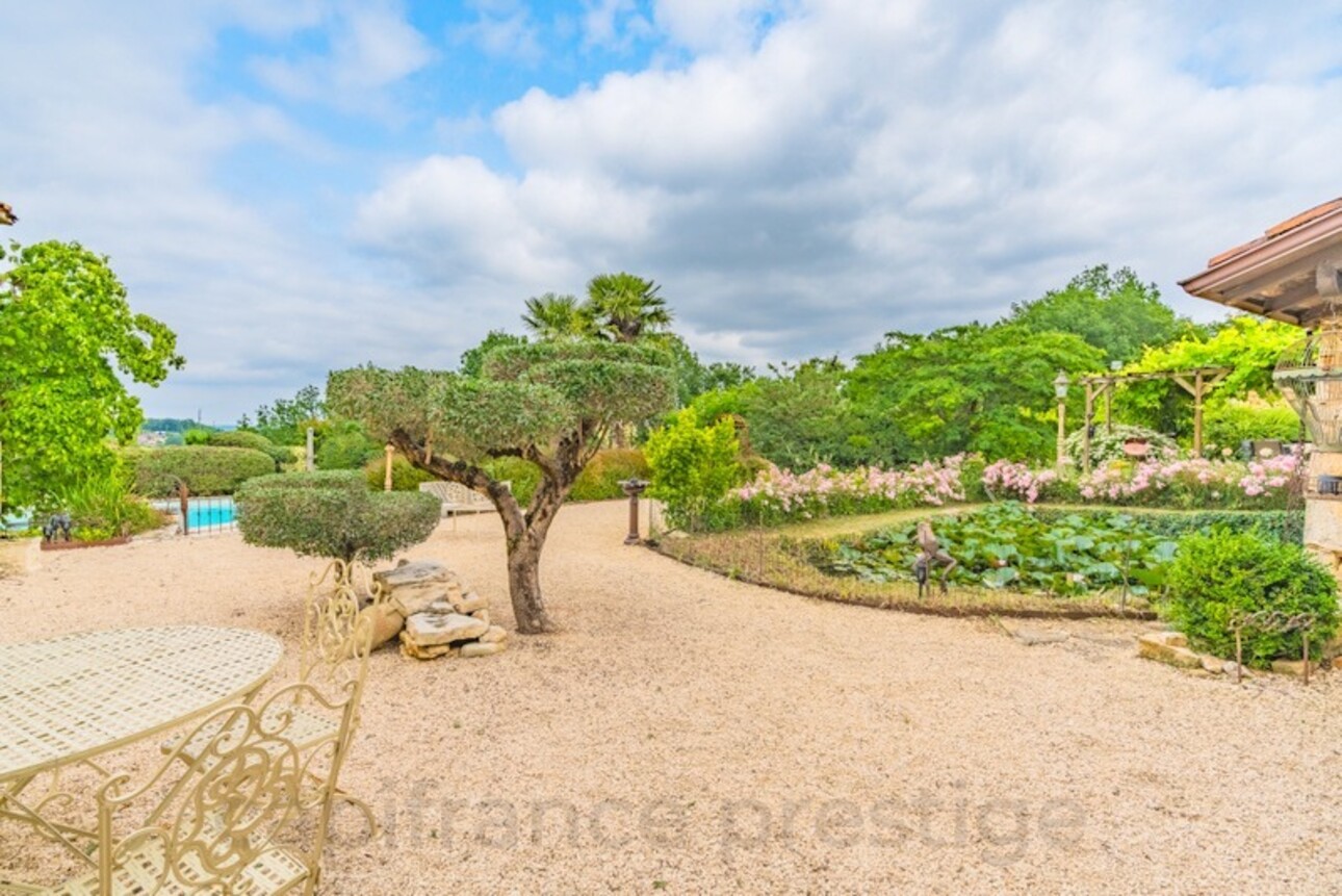 Photos 35 - Équestre - Dpt Dordogne (24), à vendre proche de MONPAZIER magnifique propriété équestre