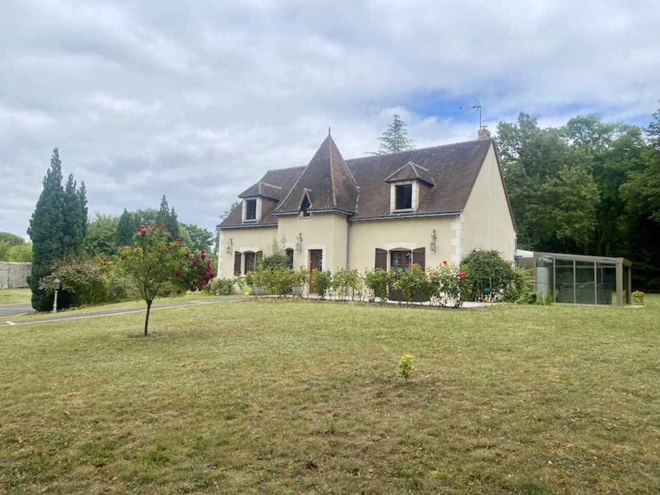 Photos 1 - Prestigious - Property with a wooded park of approximately 7,600 m2