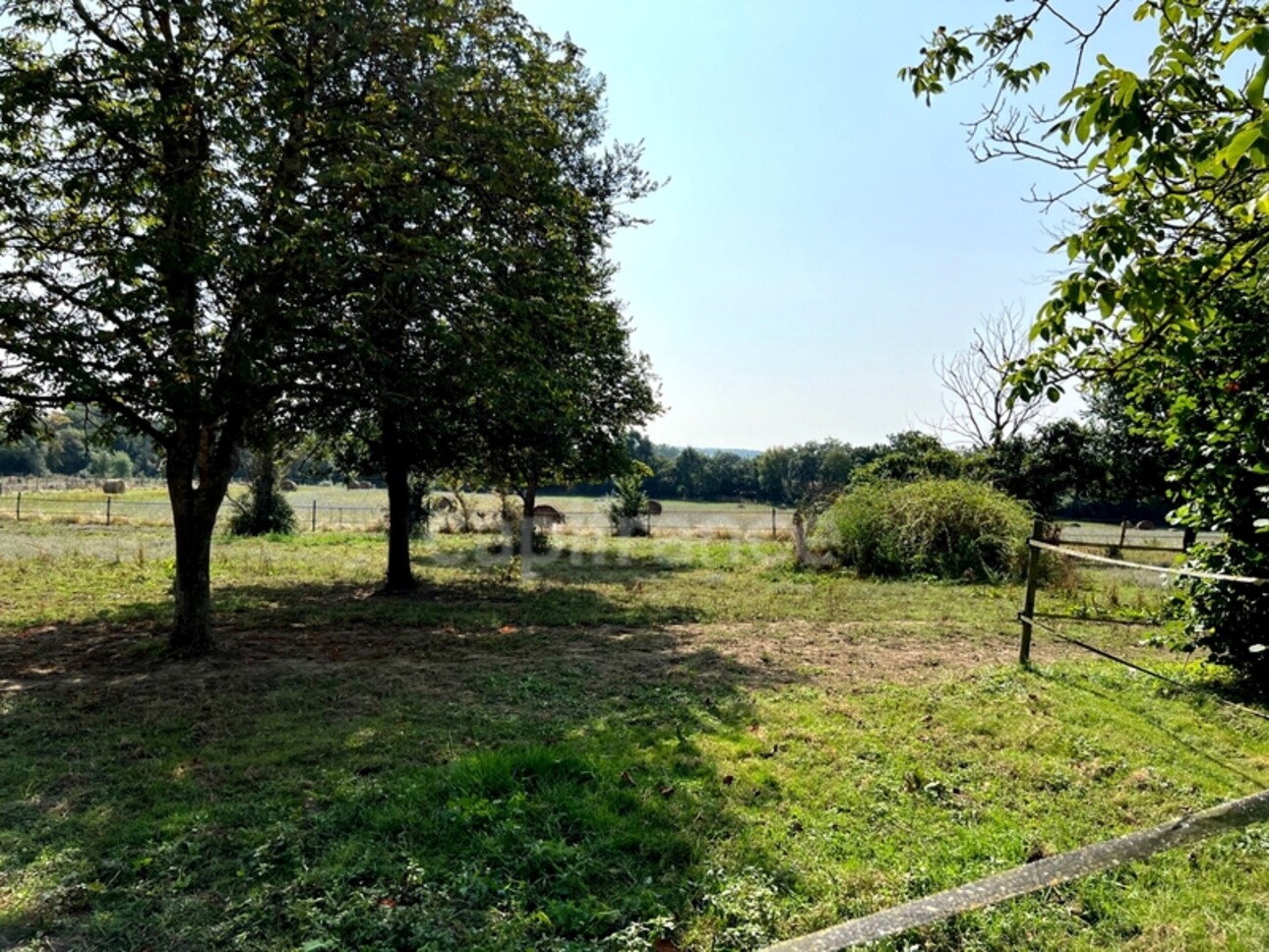 Photos 3 - Equestrian - Propriété à vendre à FLEURANCE (32), 19 hectares de prairies, composée d'une maison rénovée de 205 m2 habitables, d'une grange de 415 m2, d'un séchoir à tabac de 270 m2